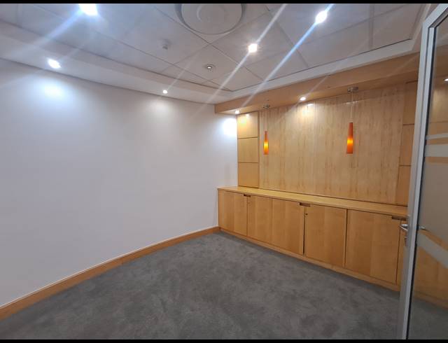 937M² OFFICE TO LET IN ILLOVO
